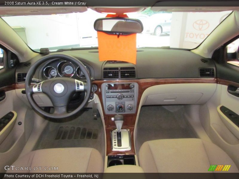Cream White / Gray 2008 Saturn Aura XE 3.5
