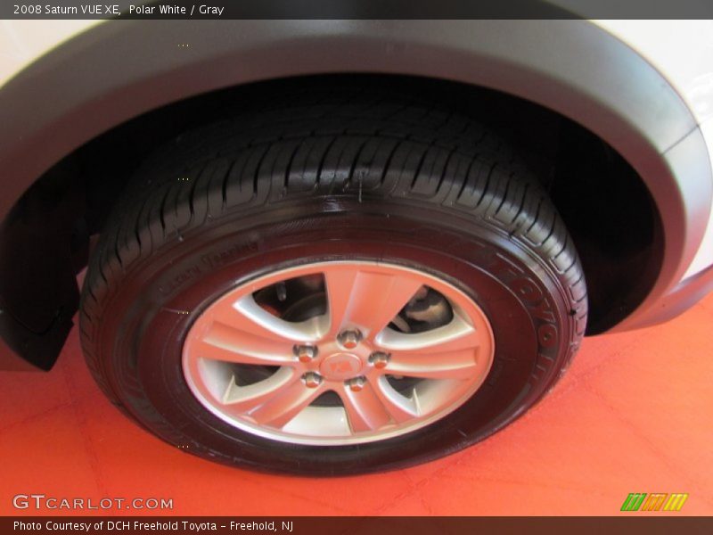 Polar White / Gray 2008 Saturn VUE XE