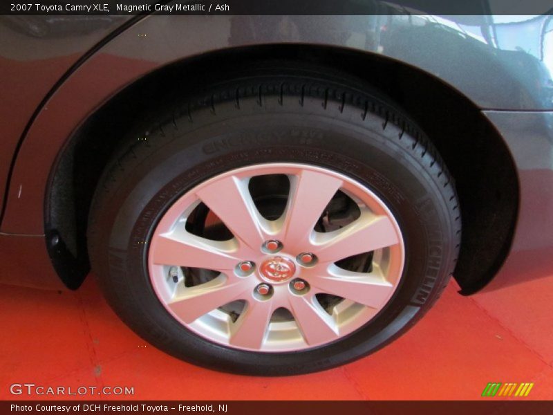 Magnetic Gray Metallic / Ash 2007 Toyota Camry XLE