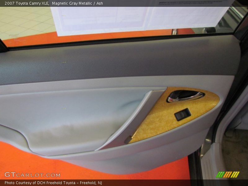 Magnetic Gray Metallic / Ash 2007 Toyota Camry XLE