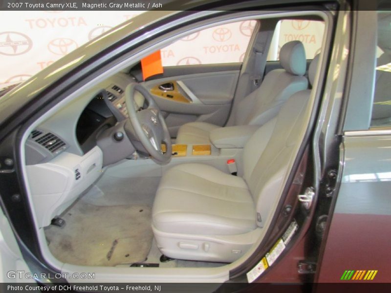 Magnetic Gray Metallic / Ash 2007 Toyota Camry XLE