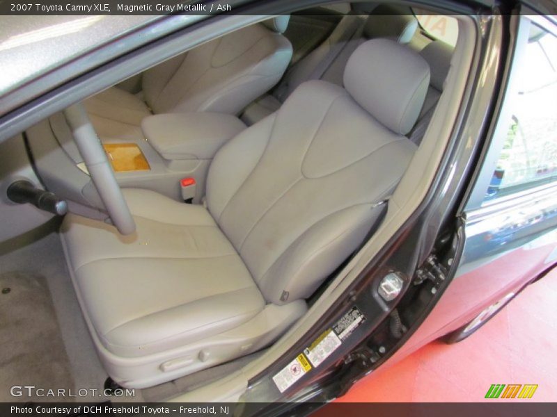 Magnetic Gray Metallic / Ash 2007 Toyota Camry XLE