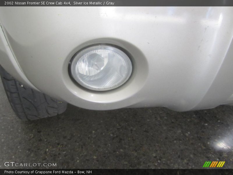Silver Ice Metallic / Gray 2002 Nissan Frontier SE Crew Cab 4x4