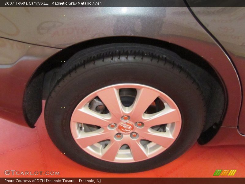 Magnetic Gray Metallic / Ash 2007 Toyota Camry XLE