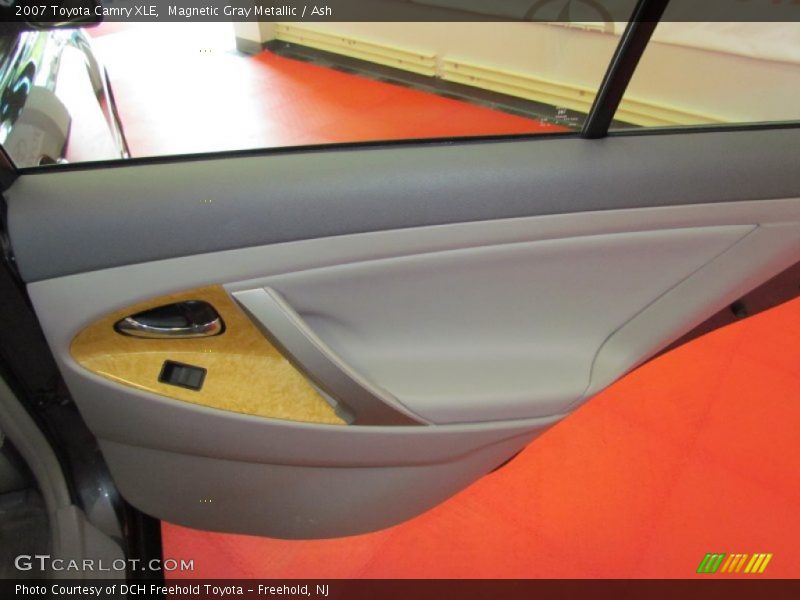 Magnetic Gray Metallic / Ash 2007 Toyota Camry XLE