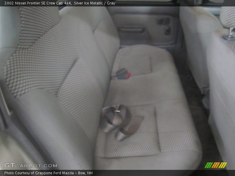 Silver Ice Metallic / Gray 2002 Nissan Frontier SE Crew Cab 4x4
