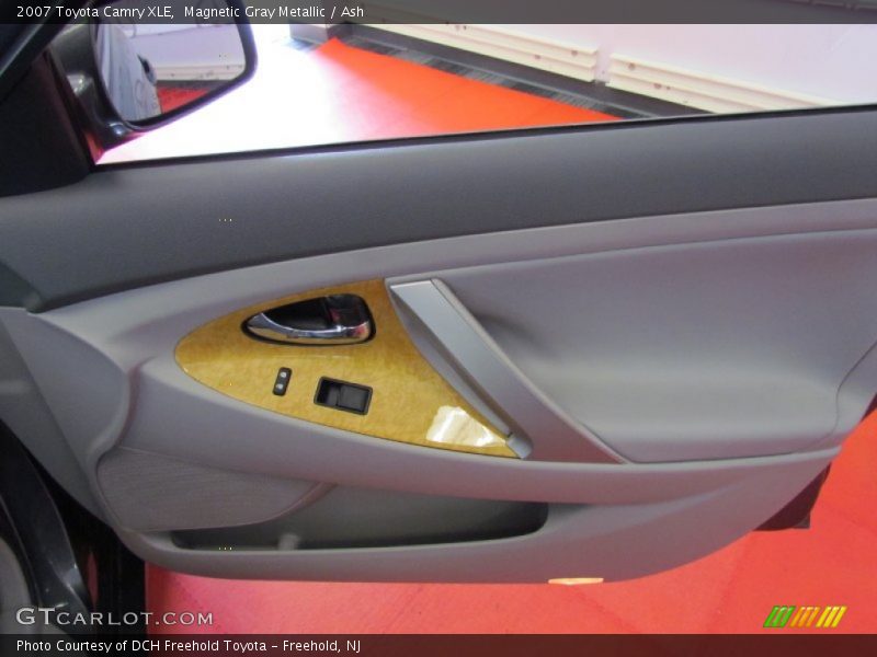 Magnetic Gray Metallic / Ash 2007 Toyota Camry XLE