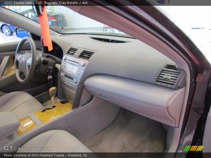 Magnetic Gray Metallic / Ash 2007 Toyota Camry XLE