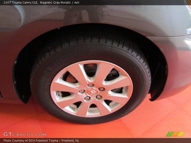 Magnetic Gray Metallic / Ash 2007 Toyota Camry XLE