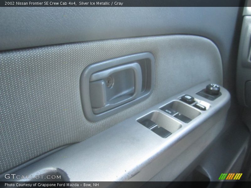 Silver Ice Metallic / Gray 2002 Nissan Frontier SE Crew Cab 4x4