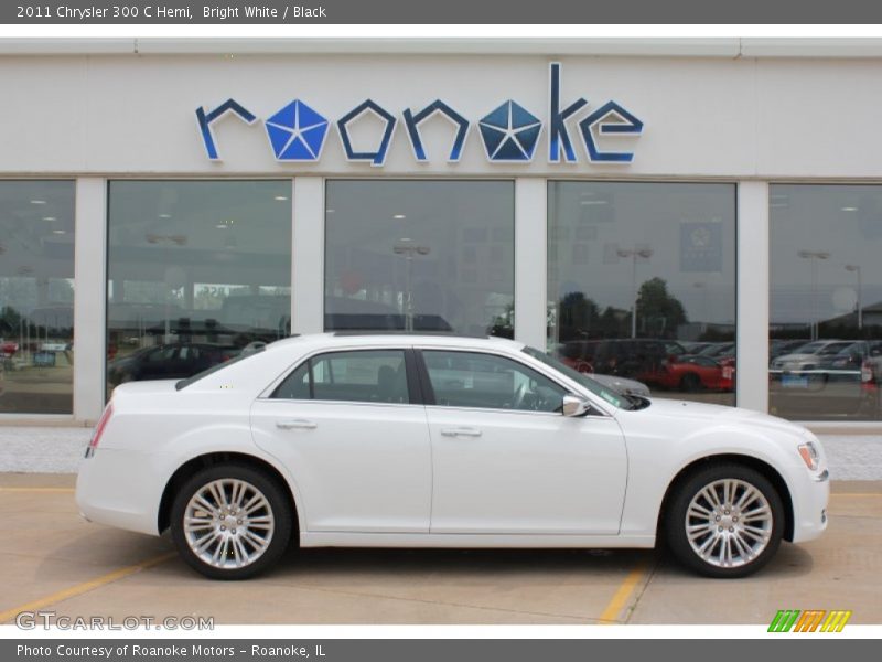 Bright White / Black 2011 Chrysler 300 C Hemi