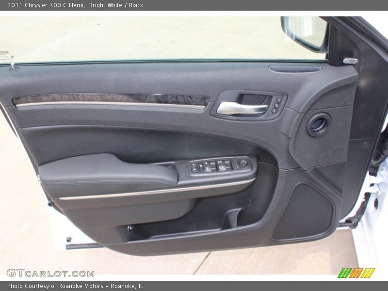 Bright White / Black 2011 Chrysler 300 C Hemi