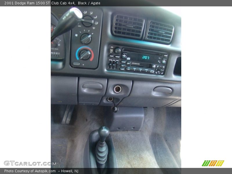 Black / Agate 2001 Dodge Ram 1500 ST Club Cab 4x4