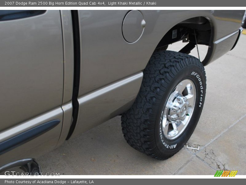 Light Khaki Metallic / Khaki 2007 Dodge Ram 2500 Big Horn Edition Quad Cab 4x4