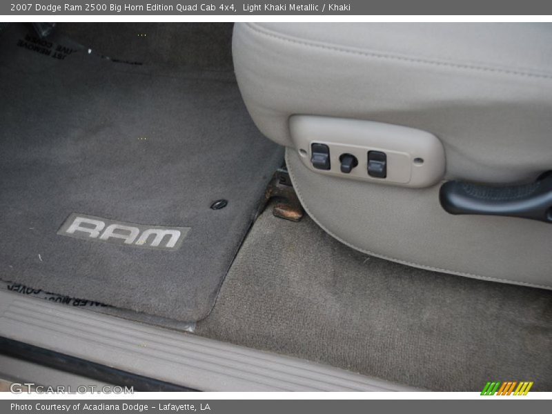 Light Khaki Metallic / Khaki 2007 Dodge Ram 2500 Big Horn Edition Quad Cab 4x4