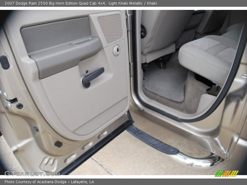 Light Khaki Metallic / Khaki 2007 Dodge Ram 2500 Big Horn Edition Quad Cab 4x4