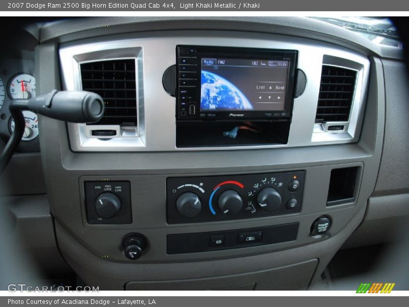 Light Khaki Metallic / Khaki 2007 Dodge Ram 2500 Big Horn Edition Quad Cab 4x4