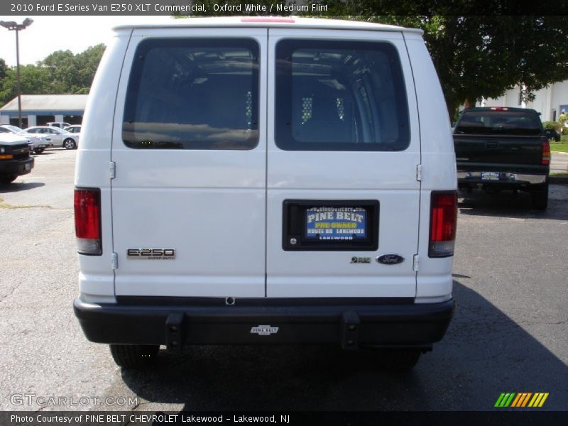 Oxford White / Medium Flint 2010 Ford E Series Van E250 XLT Commericial