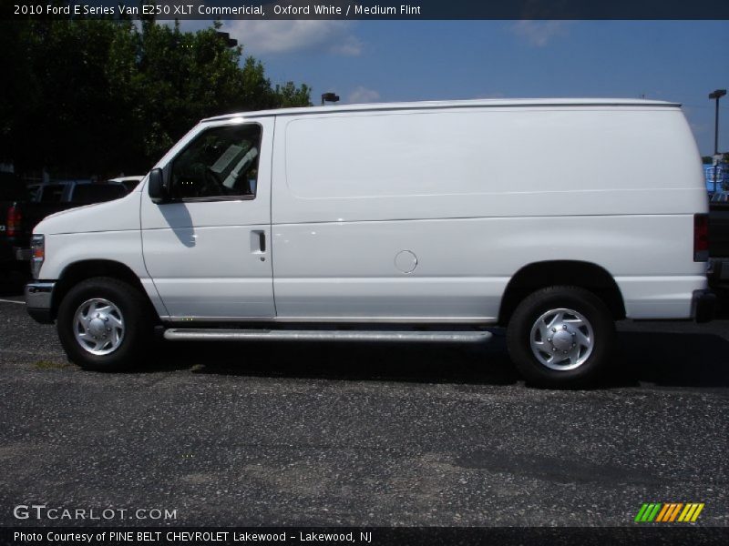 Oxford White / Medium Flint 2010 Ford E Series Van E250 XLT Commericial