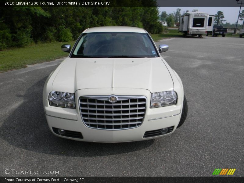 Bright White / Dark Slate Gray 2010 Chrysler 300 Touring