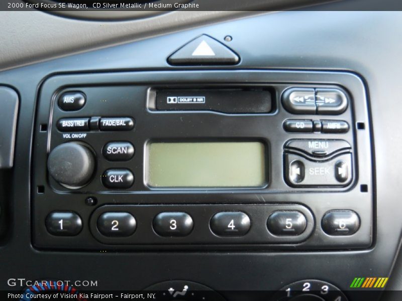 CD Silver Metallic / Medium Graphite 2000 Ford Focus SE Wagon