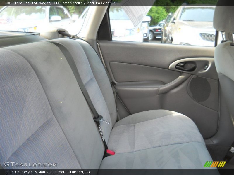 CD Silver Metallic / Medium Graphite 2000 Ford Focus SE Wagon