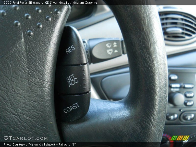 CD Silver Metallic / Medium Graphite 2000 Ford Focus SE Wagon