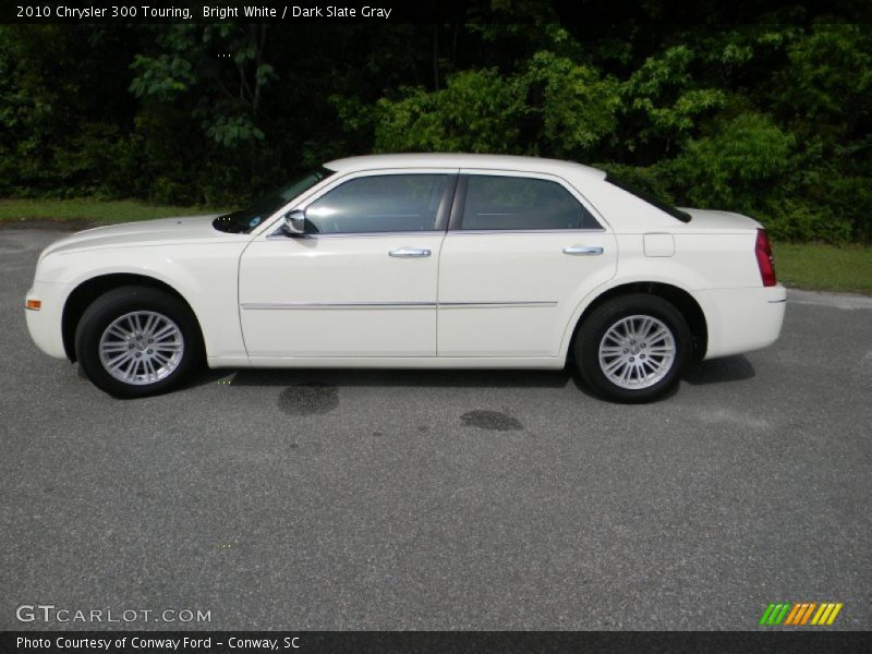Bright White / Dark Slate Gray 2010 Chrysler 300 Touring