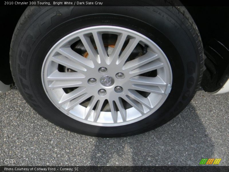 Bright White / Dark Slate Gray 2010 Chrysler 300 Touring