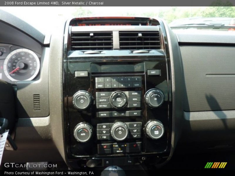 Silver Metallic / Charcoal 2008 Ford Escape Limited 4WD
