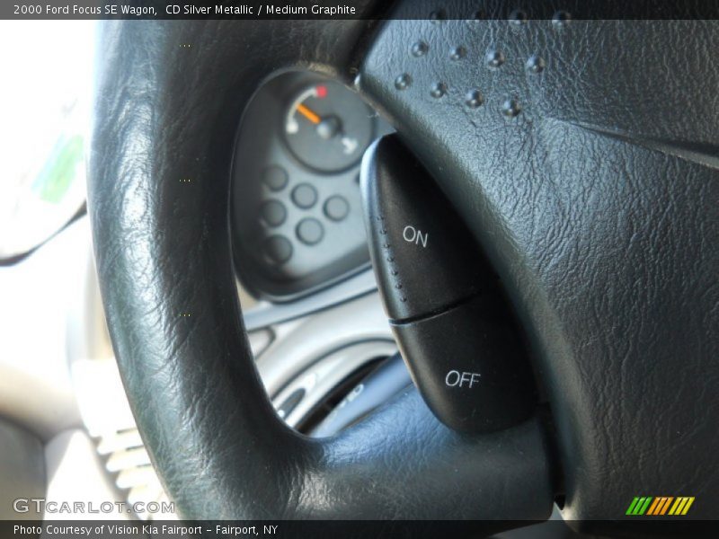 CD Silver Metallic / Medium Graphite 2000 Ford Focus SE Wagon