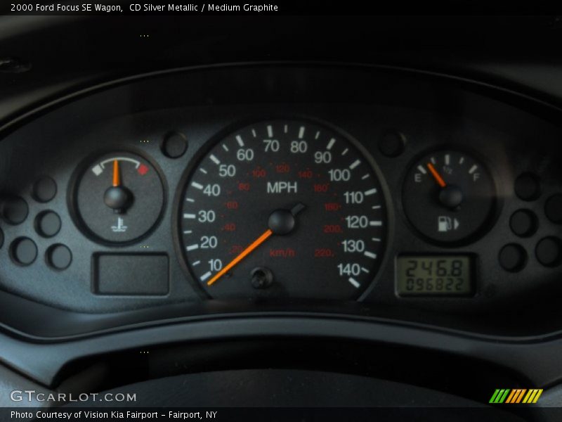CD Silver Metallic / Medium Graphite 2000 Ford Focus SE Wagon