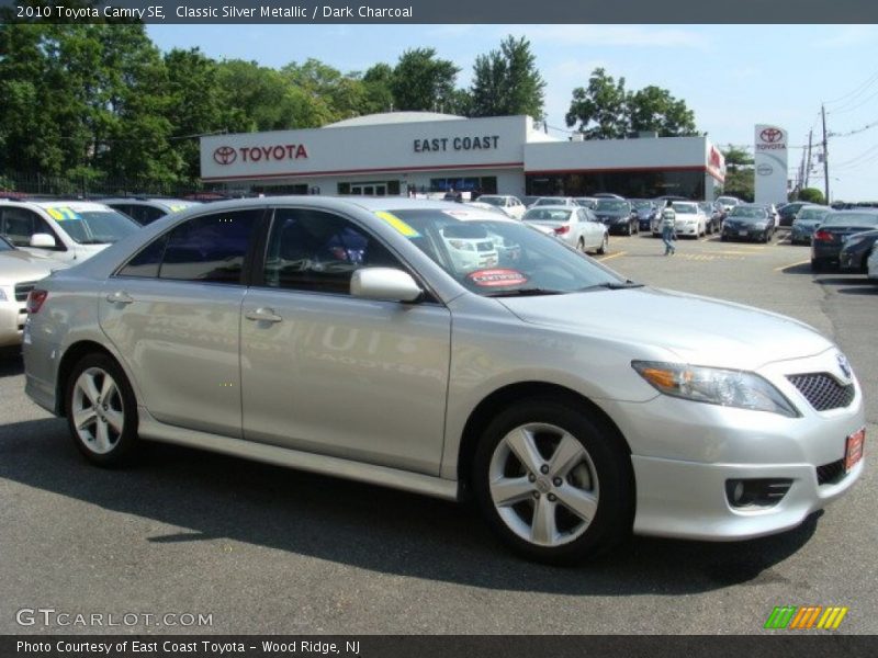 Classic Silver Metallic / Dark Charcoal 2010 Toyota Camry SE