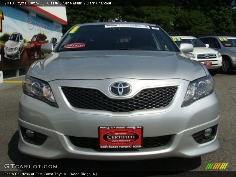 Classic Silver Metallic / Dark Charcoal 2010 Toyota Camry SE