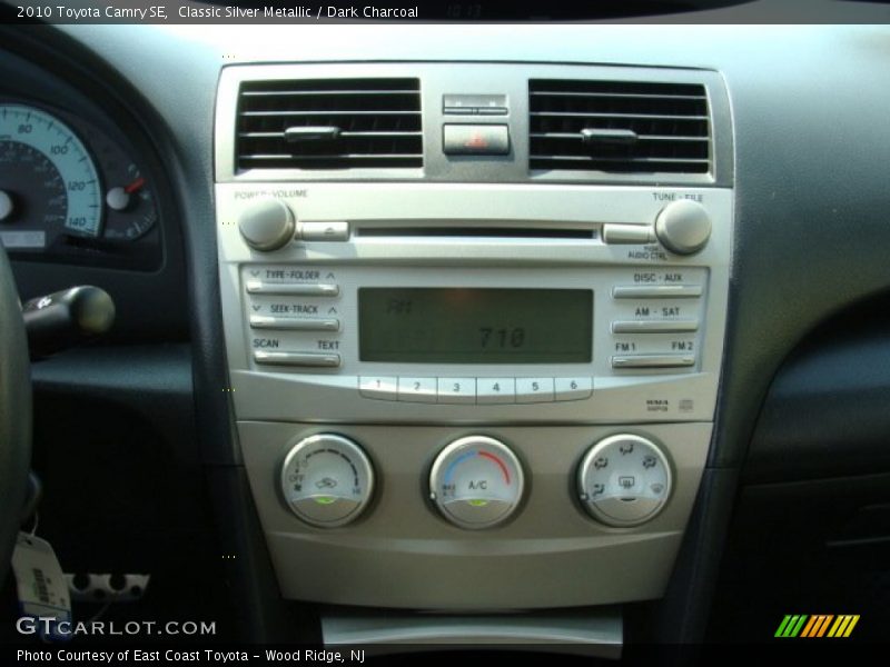 Classic Silver Metallic / Dark Charcoal 2010 Toyota Camry SE
