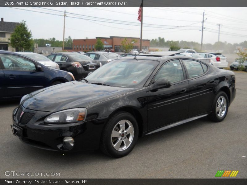 Black / Parchment/Dark Pewter 2005 Pontiac Grand Prix GT Sedan