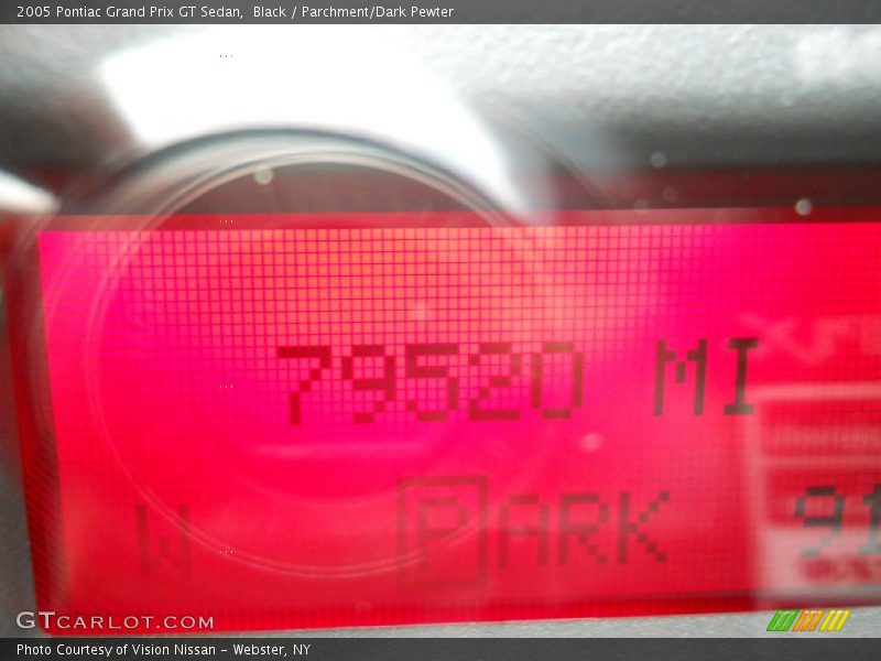 Black / Parchment/Dark Pewter 2005 Pontiac Grand Prix GT Sedan