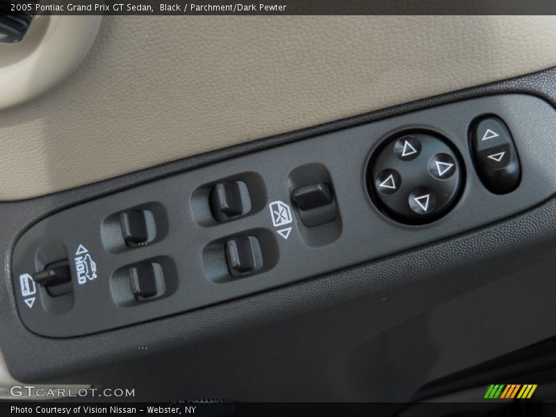 Black / Parchment/Dark Pewter 2005 Pontiac Grand Prix GT Sedan