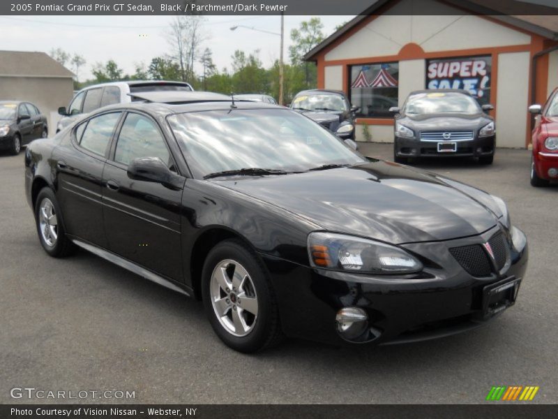 Black / Parchment/Dark Pewter 2005 Pontiac Grand Prix GT Sedan