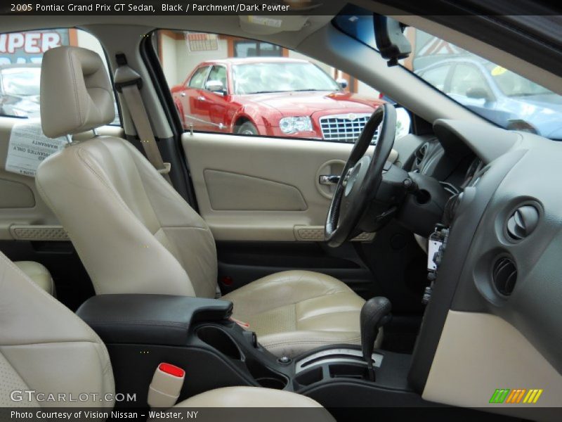 Black / Parchment/Dark Pewter 2005 Pontiac Grand Prix GT Sedan