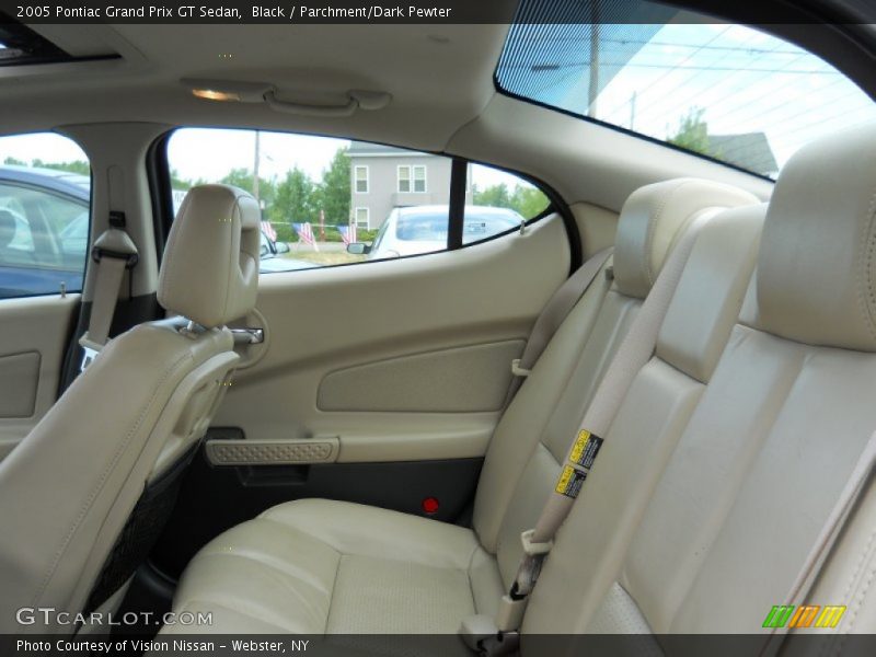 Black / Parchment/Dark Pewter 2005 Pontiac Grand Prix GT Sedan