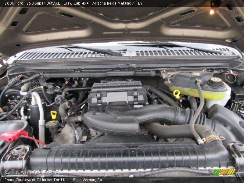 Arizona Beige Metallic / Tan 2006 Ford F250 Super Duty XLT Crew Cab 4x4