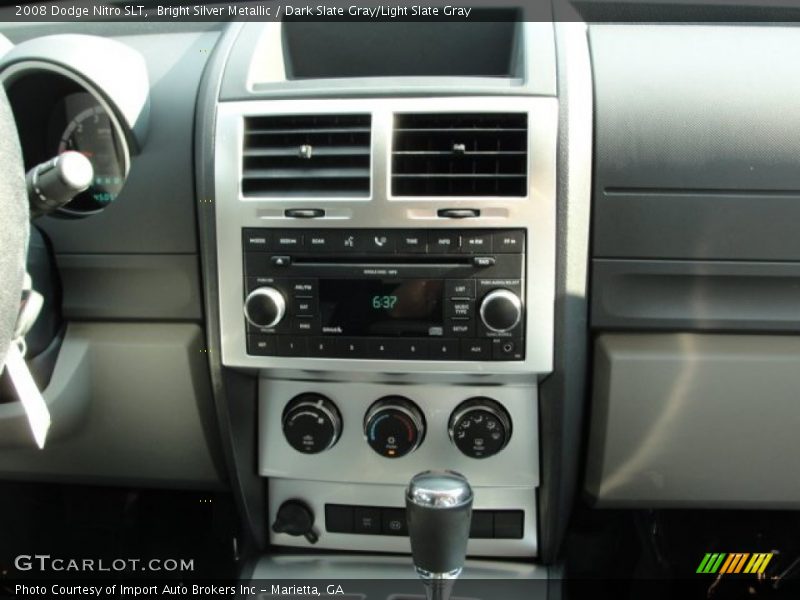 Bright Silver Metallic / Dark Slate Gray/Light Slate Gray 2008 Dodge Nitro SLT
