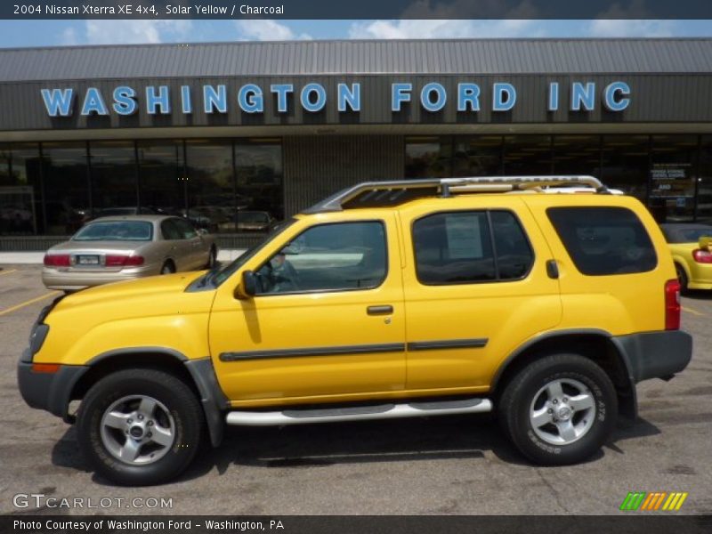 Solar Yellow / Charcoal 2004 Nissan Xterra XE 4x4