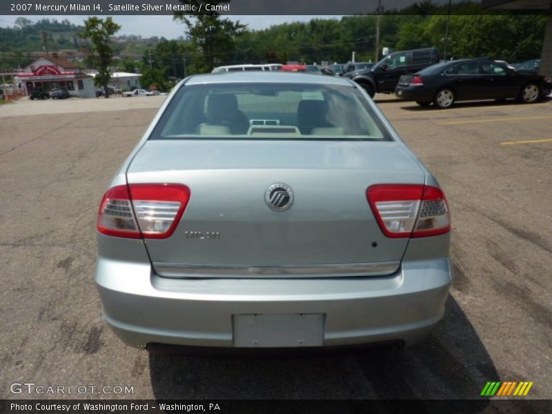 Satellite Silver Metallic / Camel 2007 Mercury Milan I4