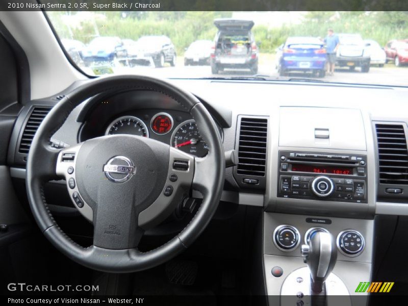 Super Black / Charcoal 2010 Nissan Sentra 2.0 SR