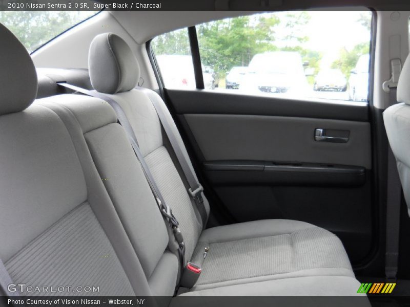 Super Black / Charcoal 2010 Nissan Sentra 2.0 SR