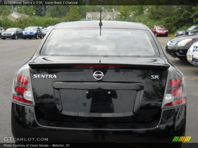 Super Black / Charcoal 2010 Nissan Sentra 2.0 SR