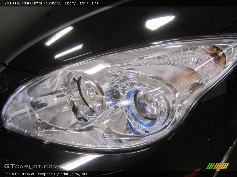 Ebony Black / Beige 2010 Hyundai Elantra Touring SE