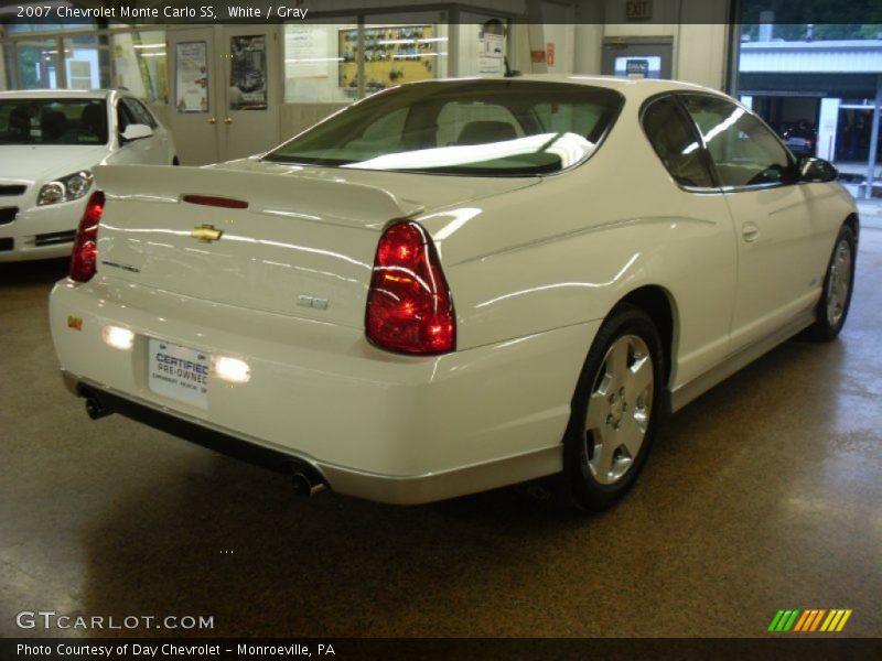 White / Gray 2007 Chevrolet Monte Carlo SS